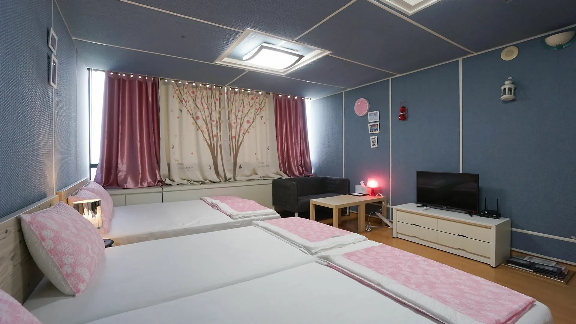 Hongstay In Hongdae Seoul South Korea