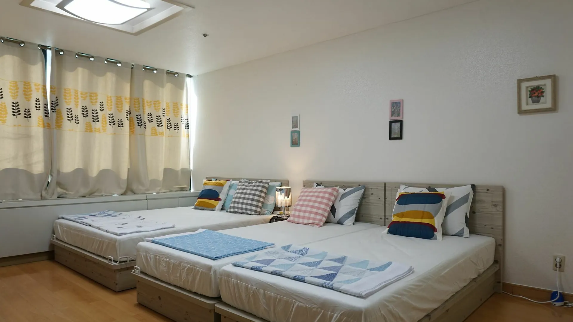 Hongstay In Hongdae Seoul